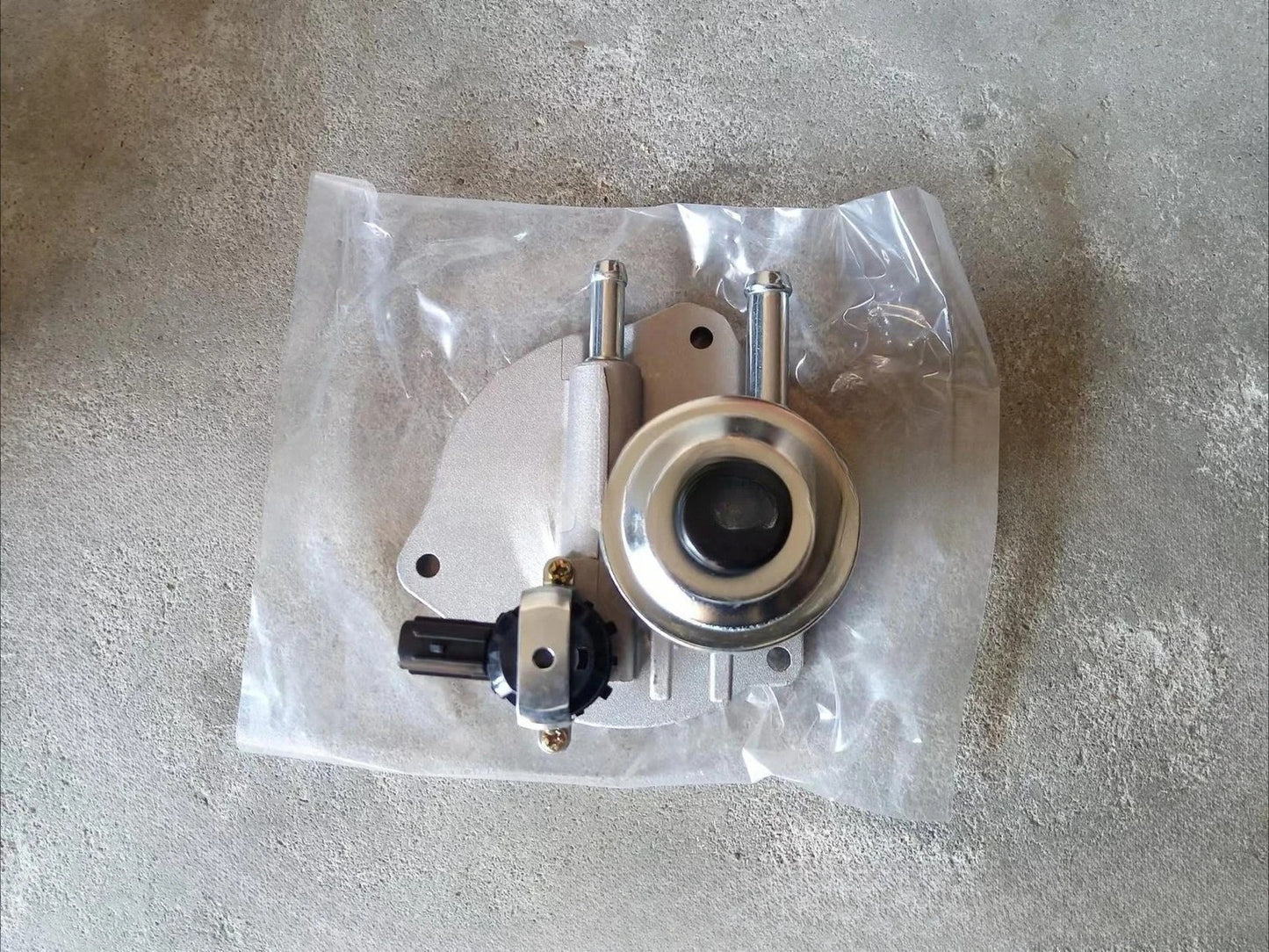 FOR TOYOTA LANDCRUISER 200 SERIES 1VD-FTV FUEL FILTER HOUSING PRIMER PUMP CAP